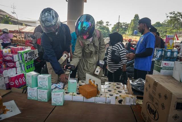 Bencana Asap dan Erupsi Meluas: Sekolah Diliburkan, Penerbangan Batal, Harga Masker Melambung